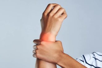 Psoriatic arthritis: Can psoriasis even damage joints?