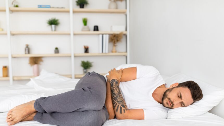 5 Causes of Stomach Pain When Lying Down and How to Treat It