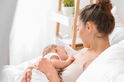 Aerophagia in babies: How to know if your infant is gulping air while breastfeeding