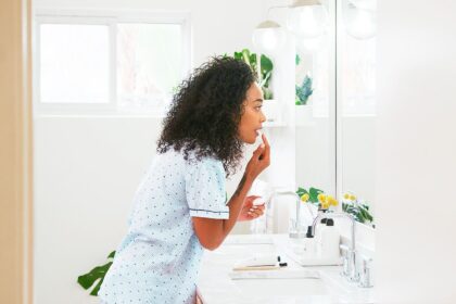 Itchy Lips? Here’s What Your Body’s Trying to Tell You