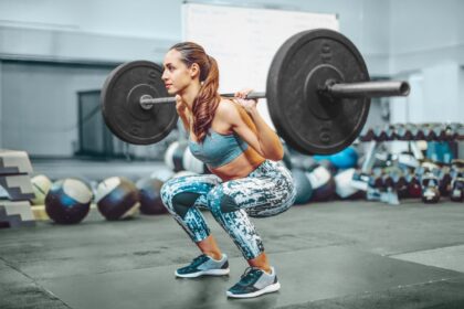 What You Should Know About Weight Training on a Calorie Deficit