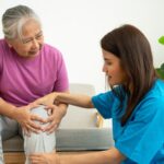Worried about your parents’ knee pain? 7 expert-recommended exercises for seniors