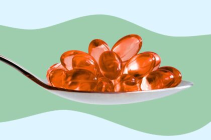 5 Potential Health Benefits of Krill Oil, Plus Side Effects and Risks