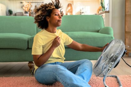 What Are Menopausal Hot Flashes? Symptoms, Causes, Diagnosis, Treatment, and Prevention