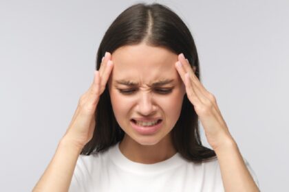 Neurologist explains why a poor diet shows up as fatigue and brain fog