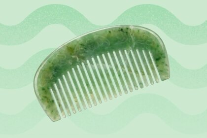 Potential Jade Comb Benefits, From Circulation to Hair Growth