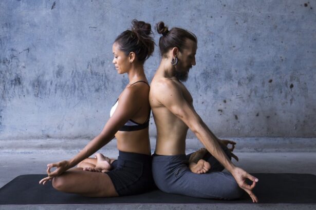 Valentine’s Day: How couples yoga helps to relieve stress in your relationship