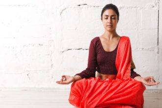 6 Yoga Mudras for Weight Loss