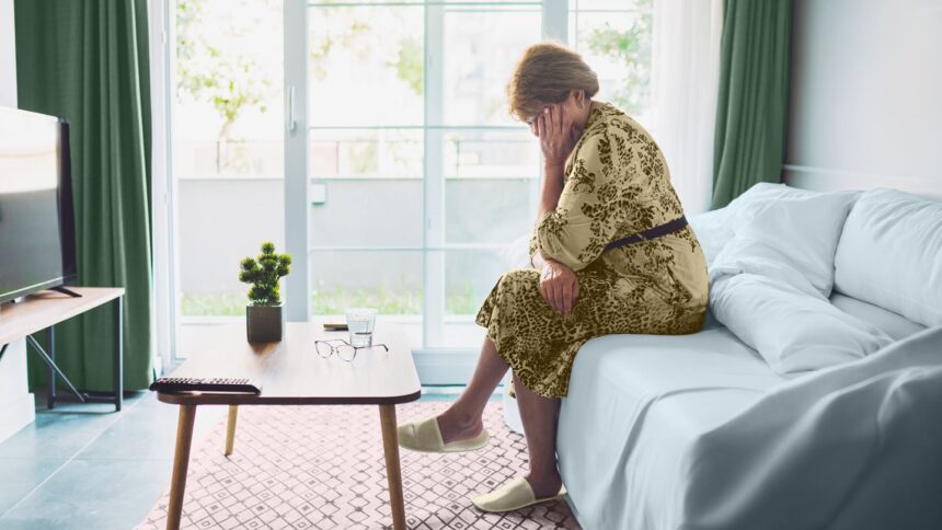 Is It Aging or Dementia? How to Spot the Early Warning Signs